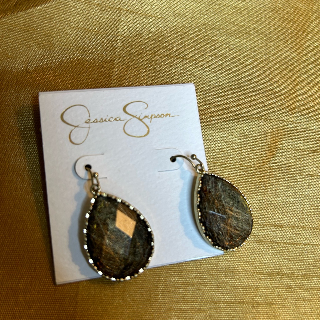 Jessica Simpson Earrings 12$